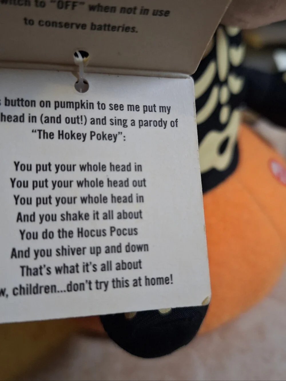 Hallmark Halloween 'Hokey Pokey' Skeleton Sound/Motion Plush Decor 2011 Pumpkin